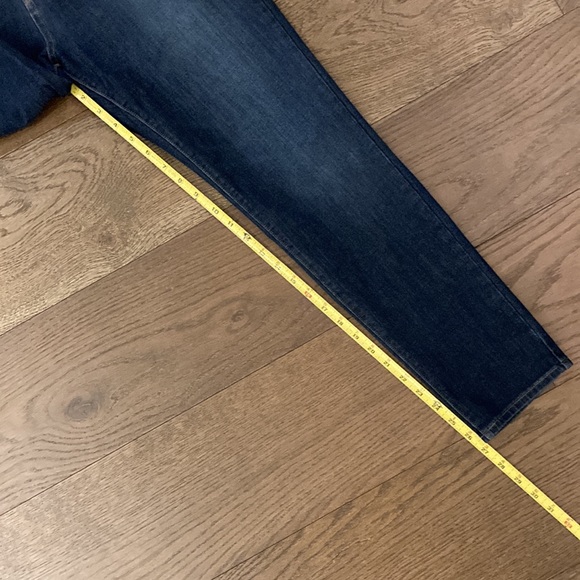 Uniqlo Women’s Jeans Skinny Tapered High Rise 32 - Picture 3 of 7